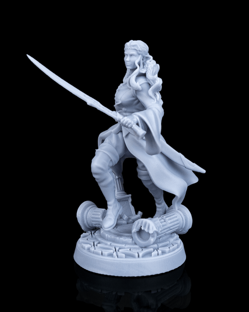 Aurelia The Savior – Sword-Raised Hero