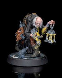 Darach Ancient Wizard Miniature with Lantern